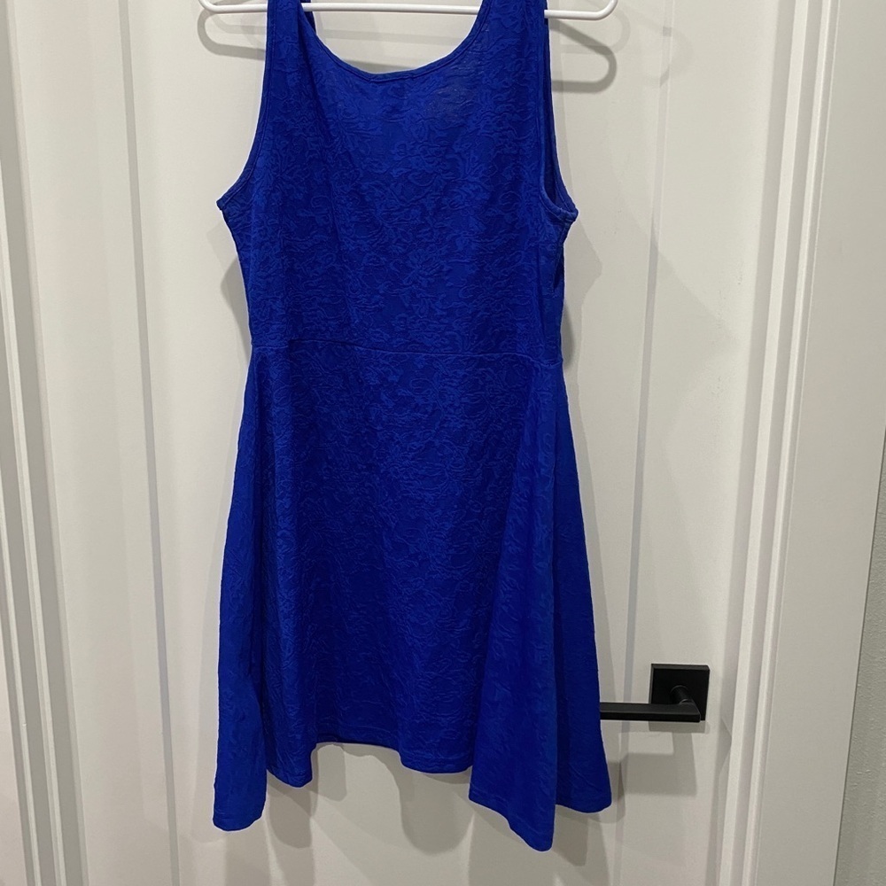 Blue Sleeveless Dress - Picture 5 of 9